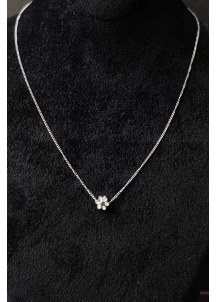 KirLiNova Minimal Çiçek Figürlü Kolye -Gümüş