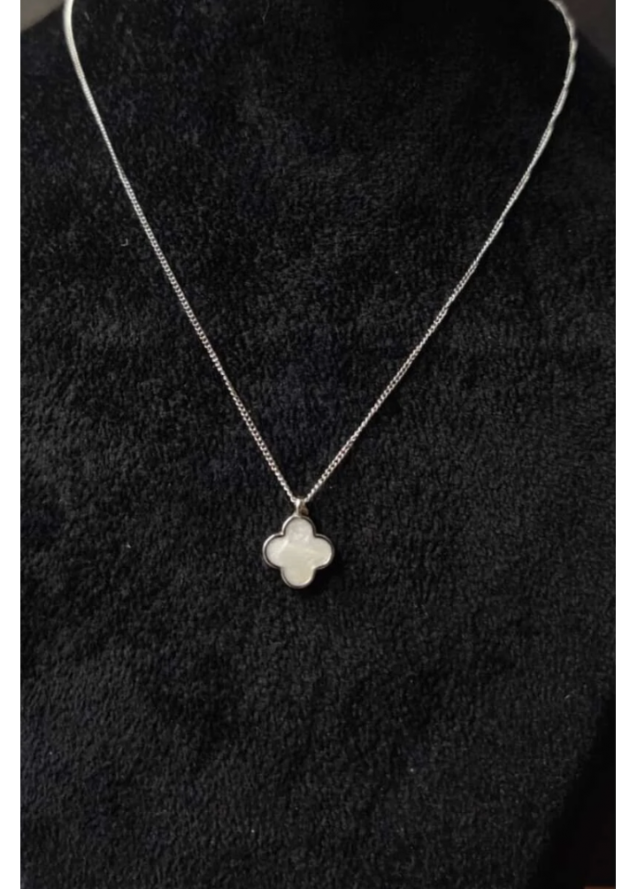 KirLiNova Yonca Figürlü Minimal Kadın Kolye Zincir - Renk Gümüş